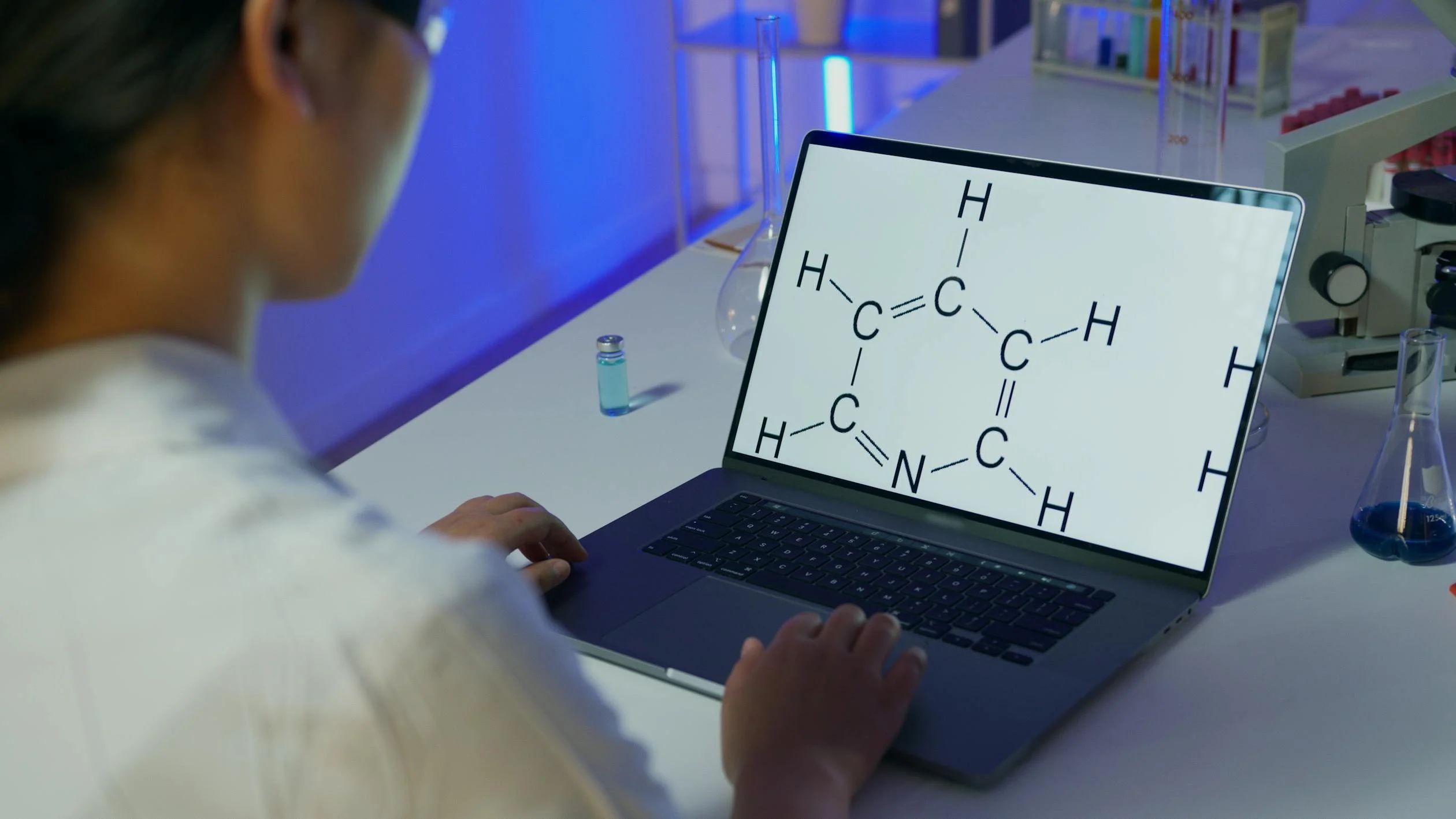Why Cheminformatics is Important for Organic Chemists in 2025?